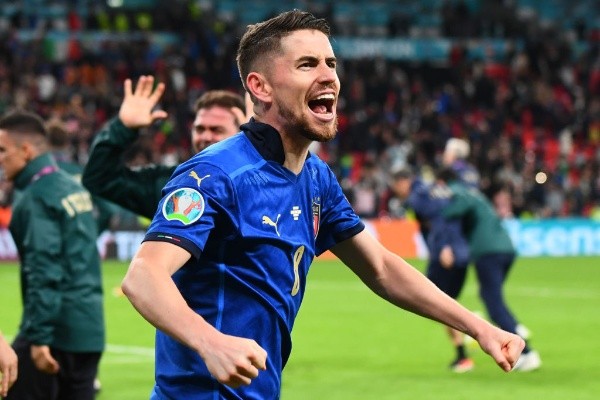 Jorginho em campo pela Seleção da Itália. (Foto: Getty Images)
