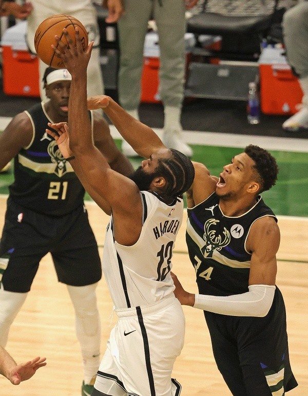 James Harden é um dos principais jogadores do Brooklyn Nets