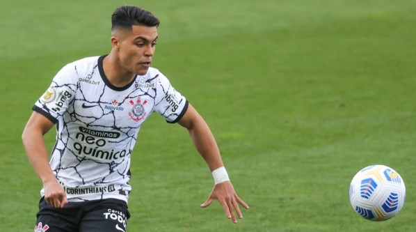 Roni foi elogiado no Corinthians (Foto: Marcello Zambrana/AGIF)