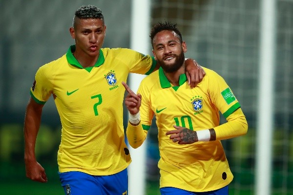Richarlison e Neymar defendendo a seleção brasileira. (Foto: Getty Images) Richarlison e Neymar defendendo a seleção brasileira. (Foto: Getty Images)