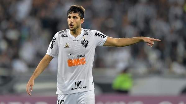 Rabello tem contrato com o Botafogo até o fim do ano (Foto: Thiago Ribeiro/AGIF) Rabello tem contrato com o Botafogo até o fim do ano (Foto: Thiago Ribeiro/AGIF)
