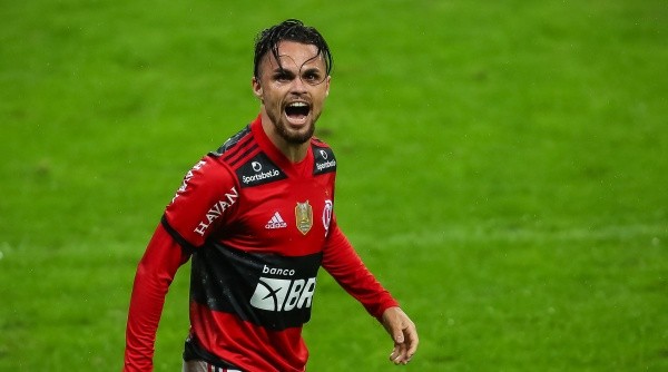 RS - Porto Alegre - 25/08/2021 - COPA DO BRASIL 2021, GREMIO X FLAMENGO - Michael jogador do Flamengo comemora seu gol durante partida contra o Gremio no estadio Arena do Gremio pelo campeonato Copa do Brasil 2021. Foto: Pedro H. Tesch/AGIF