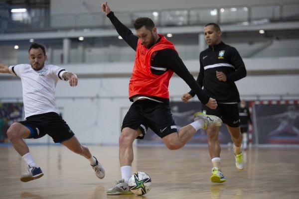 Seleção brasileira de futsal durante treinamento para a Copa do Mundo da categoria