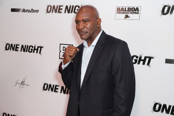 Holyfield pode ser o novo adversário do brasileiro