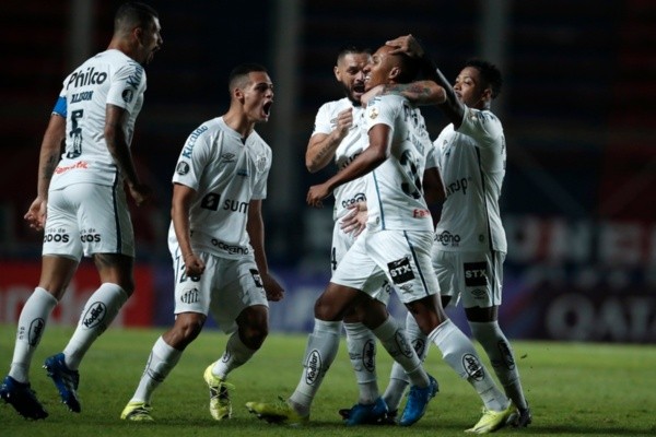 Comemoração de gol do Santos. Foto: Getty Images