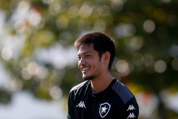 Junto de Chay, Oyama é, sem dúvidas, um dos destaques entre os reforços do Botafogo na Série B (Foto: Vitor Silva/Botafogo)