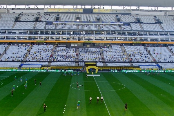 Brasil x Peru pelas Eliminatórias deverá ter público reduzido na Arena Pernambuco. (Foto: Marcello Zambrana/AGIF)