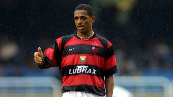 Jogador teve passagem apagada no clube carioca | Reproduçãoção Twitter