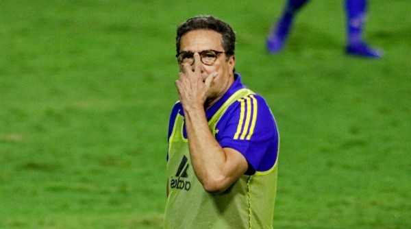 PE - Recife - 17/08/2021 - BRASILEIRO B 2021, NAUTICO X CRUZEIRO - Vanderlei Luxemburgo tecnico do Cruzeiro durante partida contra o Nautico no estadio Aflitos pelo campeonato Brasileiro B 2021. Foto: Rafael Vieira/AGIF