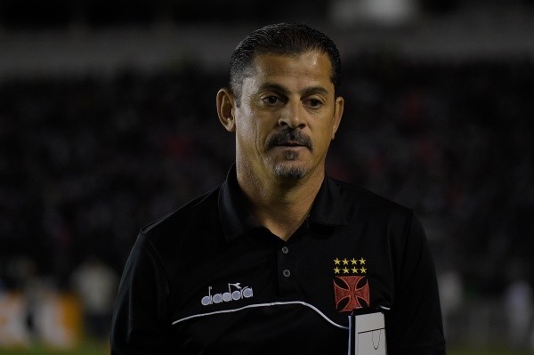 Valdir Bigode já treinou o Vasco da forma interina