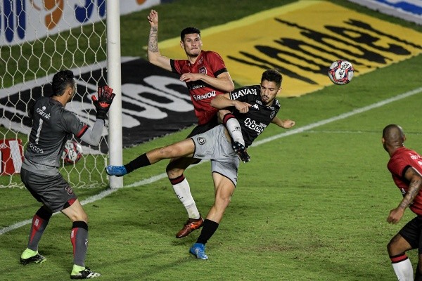 Andrey cobrou a falta que gerou toda a polêmica na partida contra o Brasil de Pelotas