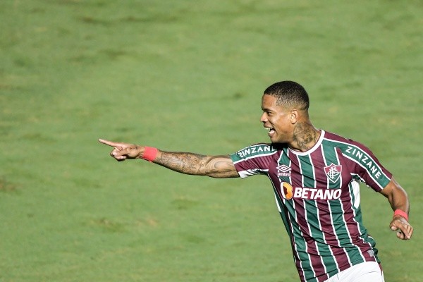 Caio Paulista está na mira do Avaí (Foto: Thiago Ribeiro/AGIF)