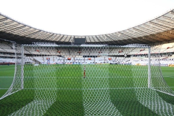 Clubes e prefeitura de BH definem a volta de torcida aos estádios. (Foto: Fernando Moreno/AGIF)