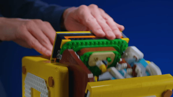 Os cenários saindo de dentro do bloco (Captura de tela/Nintendo)