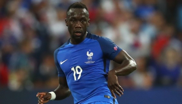 Como Evra, ele fez muitos grooves nas laterais francesas. Fonte: Getty Images