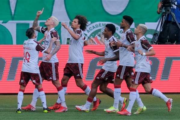 Flamengo comemorando gol. (Foto:  Marcello Zambrana/AGIF)