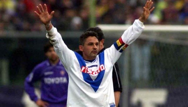 O tano em sua despedida de jogador de futebol em 2004. Fonte: Getty Images