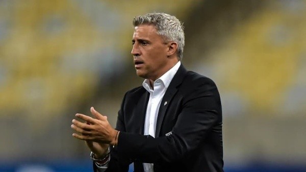 Crespo em campo comandando o São Paulo. (Foto: Marcello Zambrana/AGIF)