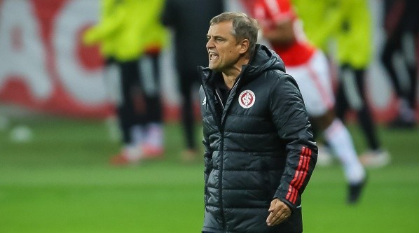RS - Porto Alegre - 15/08/2021 - BRASILEIRO A 2021, INTERNACIONAL X FLUMINENSE - Diego Aguirre tecnico do Internacional durante partida contra o Fluminense no estadio Beira-Rio pelo campeonato Brasileiro A 2021. Foto: Pedro H. Tesch/AGIF