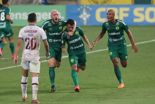 Segundo o camisa 20 das Laranjeiras, gols do adversário foram oriundos de uma bobeira e desatenção