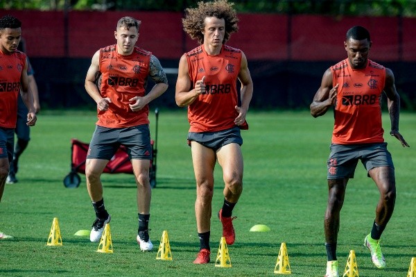 David Luiz treinou ao lado de Rodrigo Caio e pode ser surpresa na escalação David Luiz treinou ao lado de Rodrigo Caio e pode ser surpresa na escalação