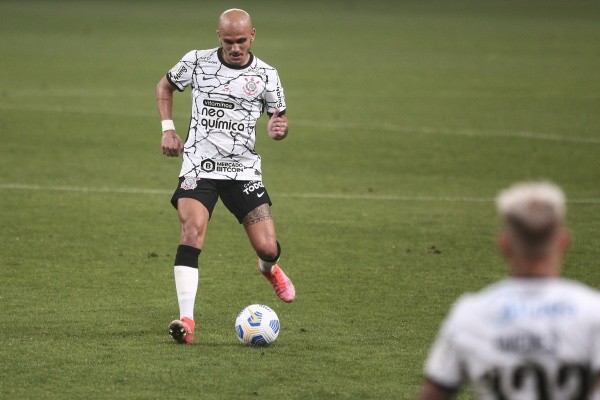 Fábio Santos, do Corinthians. (Foto: Ettore Chiereguini/AGIF)