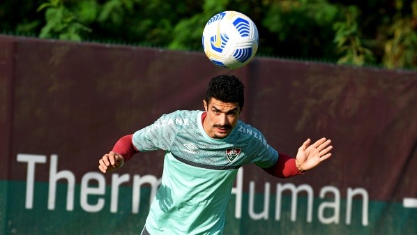 Egídio pode ser um dos jogadores que serão dispensados para aliviar folha salarial – FOTO DE MAILSON SANTANA/FLUMINENSE FC