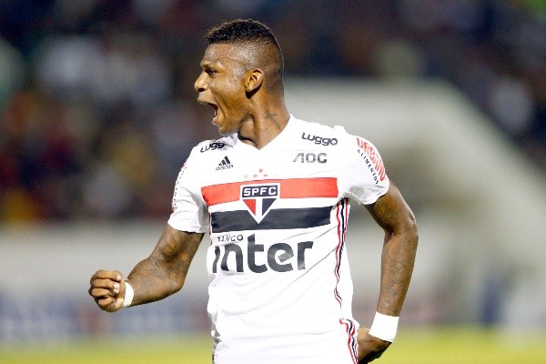 Arboleda tem contrato expirando no São Paulo em junho de 2022 (Foto: Thiago Calil/AGIF)
