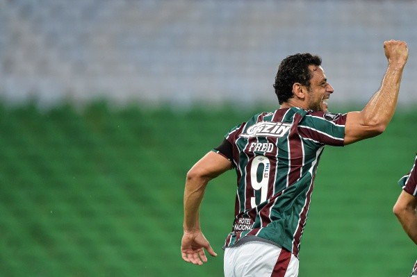 Fred recebe hoje R$ 500 mil mensais, R$ 300 mila menos do que o Flu ofereceu a Dani Alves (Foto: Thiago Ribeiro/AGIF)