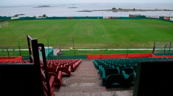 O nome do estádio é em homenagem a Pedro Arispe, que conquistou duas medalhas de ouro com a seleção uruguaia em 1924 e 1928 (Fonte: @RamplaJuniorsFC)