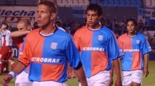 Em 2005, a Academia usou essa camisa poucas partidas. Fonte: Getty Images Em 2005, a Academia usou essa camisa poucas partidas. Fonte: Getty Images