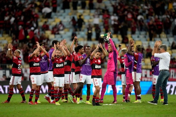 Flamengo agradecendo a torcida. (Foto: Getty Images)