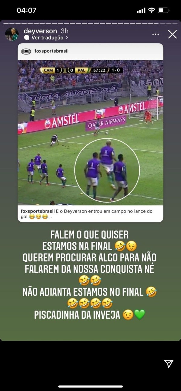 Deyverson ironiza invasão de campo. (Foto: reprodução)