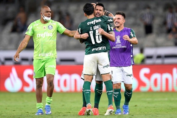 Palmeiras comemorando a classificação. (Foto: Getty Images)