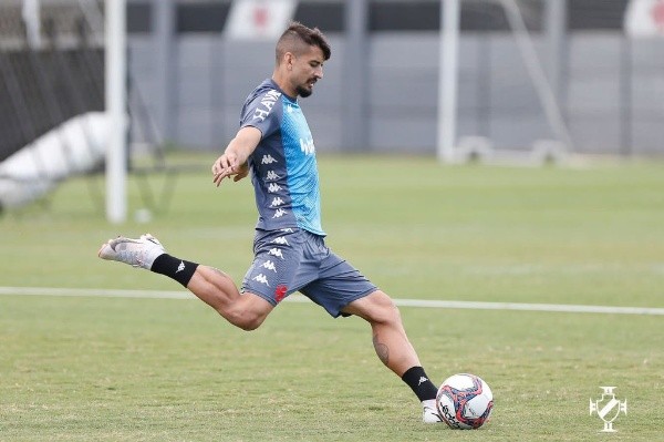 Ricardo Graça é titular absoluto de Fernando Diniz