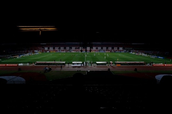 São Paulo x Santos se enfrentam com torcida, no Morumbi, nesta quinta-feira (7). (Foto: Getty Images)