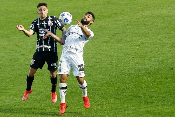 Santos em jogo contra o Corinthians. (Foto: Getty Images)