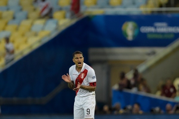 Guerrero em campo pelo Internacional. (Foto: Thiago Ribeiro/AGIF)