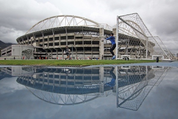 Gatito treina com bola e deve intensificar trabalho para retornar Gatito treina com bola e deve intensificar trabalho para retornar