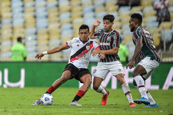 Fluminense em campo pelo Brasileirão. (Foto: Thiago Ribeiro/AGIF)