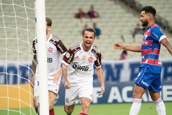 Flamengo vem de vitória diante do Fortaleza | Crédito: Kely Pereira/AGIF