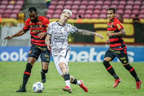 Corinthians em campo pelo Campeonato Brasileiro. (Foto: Paulo Paiva/AGIF)