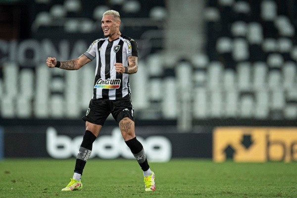 Rafael Navarro é o jogador mais efeito da Série B com 10 gols e oito assistências