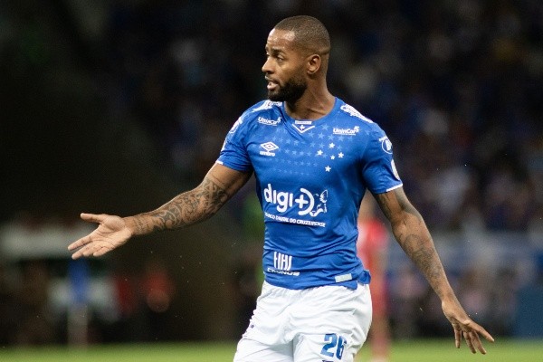 Zagueira não joga desde 2019, após lesão no joelho | Crédito: Marcelo Alvarenga/AGIF