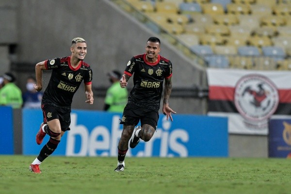 Andreas marcou um belo gol de falta na partida contra o Juventude | Crédito: Thiago Ribeiro/AGIF
