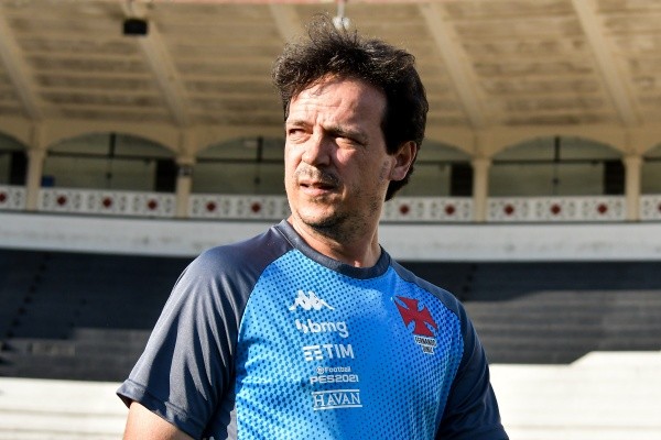 Desde que chegou ao Vasco, Diniz tem 4 vitórias, 2 empates e 1 derrota