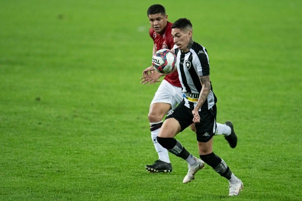 Hugo ainda não deve entrar como titular na partida contra o Brusque | Crédito: Jorge Rodrigues/AGIF