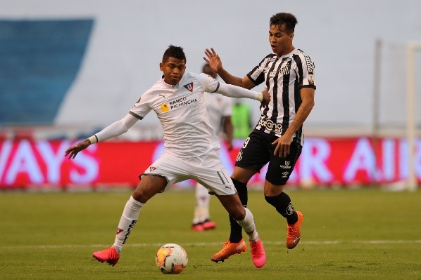 Billy Arce atuou nas últimas temporadas pela LDU Billy Arce atuou nas últimas temporadas pela LDU