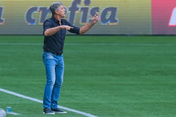 Renato Gaúcho fará sua estreia em Fla-Flu como treinador do Flamengo Renato Gaúcho fará sua estreia em Fla-Flu como treinador do Flamengo