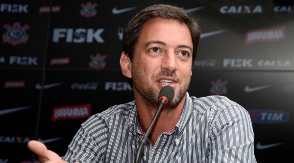 O diretor de futebol Duilio Monteiro Alves durante coletiva de imprensa realizado no CT Joaquim Grava em 03 de Janeiro, 2013. Foto: Mauro Horita/AGIF